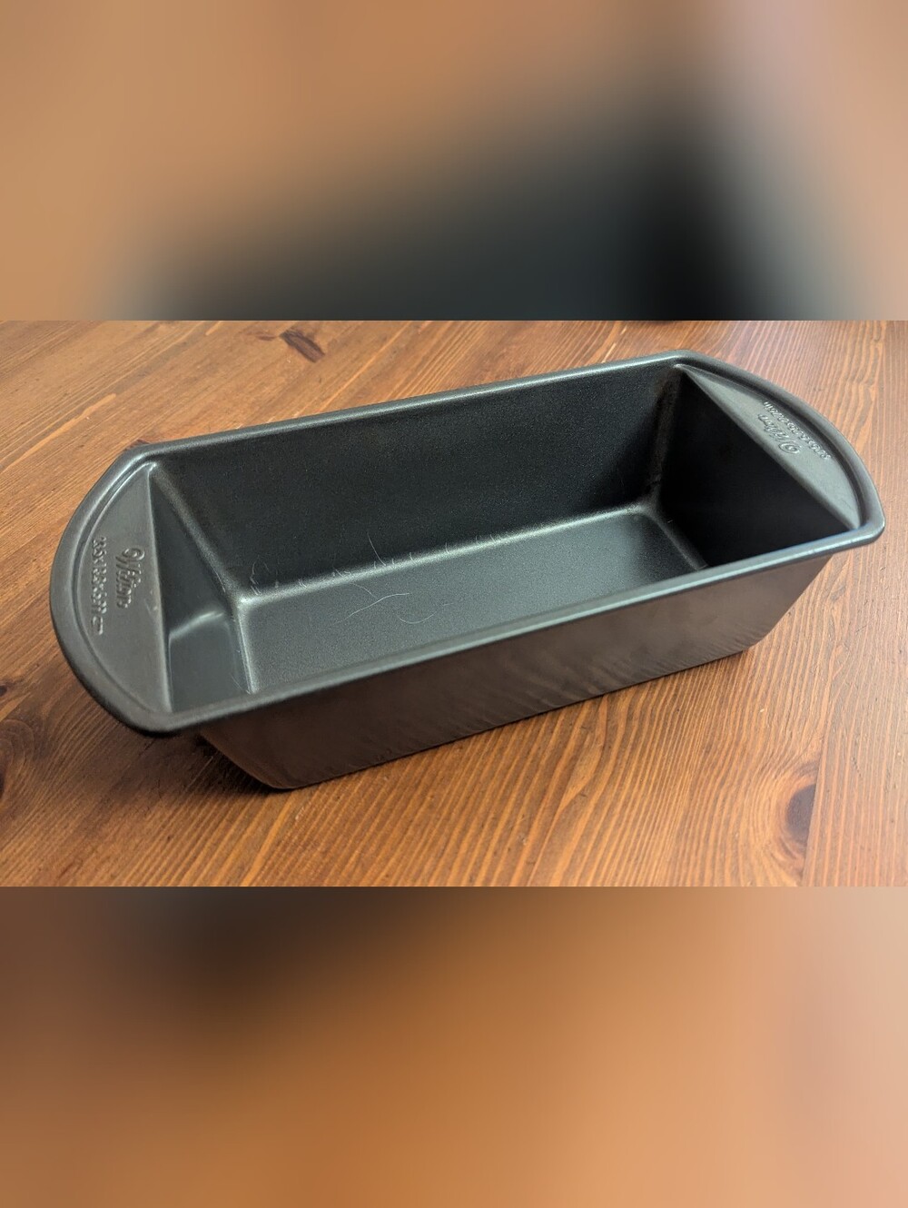 Wilton Perfect Results Large Loaf Pan 91/4 x 51/4 x 23/4 in.